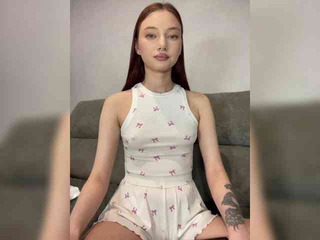 Model: ALice__FoXx