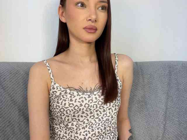 Alice__Foxx