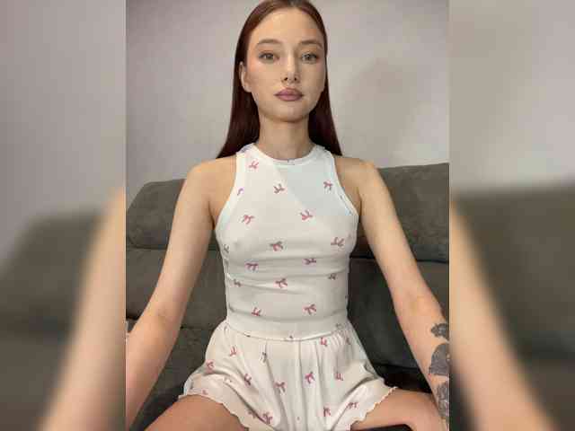 Model: ALice__FoXx