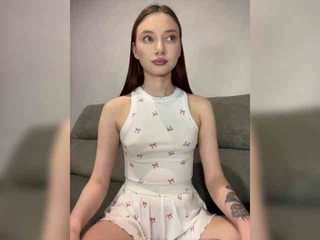 Model: ALice__FoXx