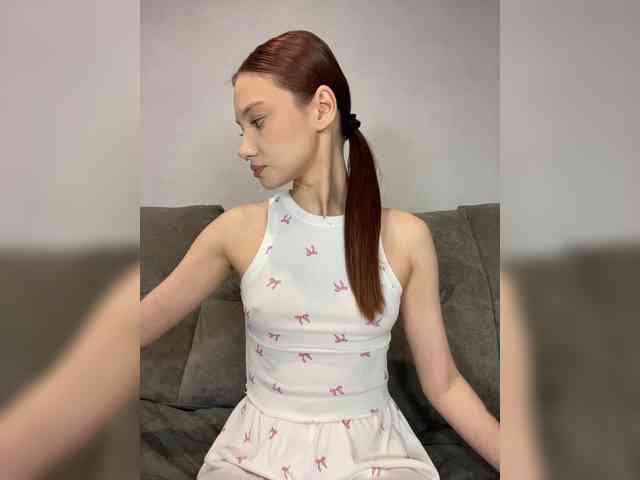Model: ALice__FoXx