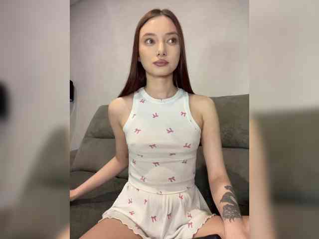 Model: ALice__FoXx