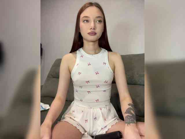 Model: ALice__FoXx