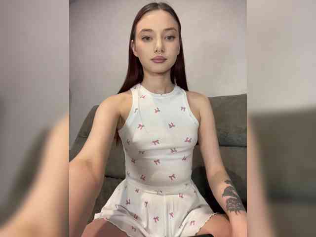 Alice__Foxx