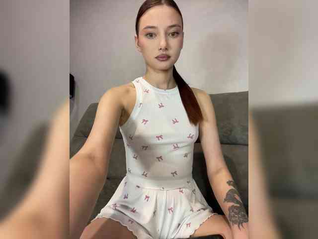 Модель: ALice__FoXx