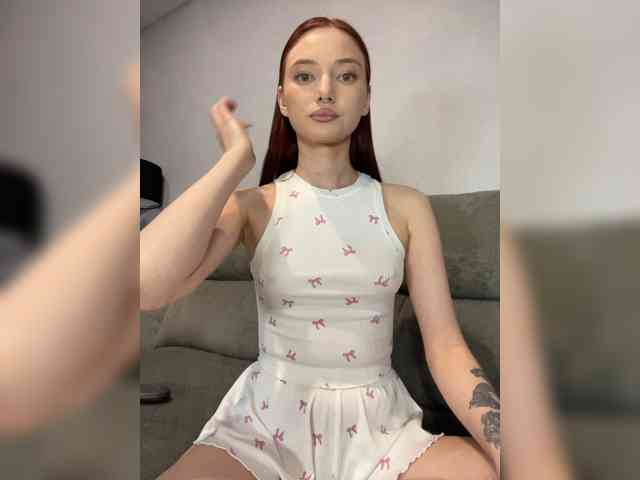 Model: ALice__FoXx