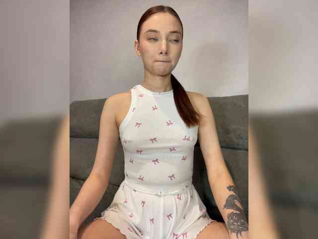 Model: ALice__FoXx