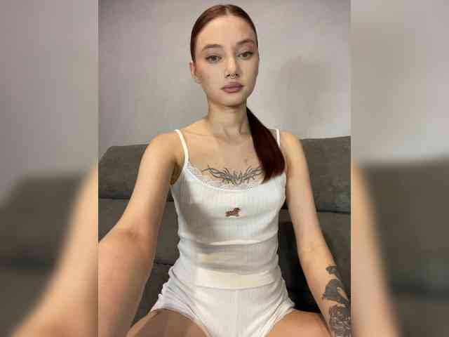 Model: ALice__FoXx