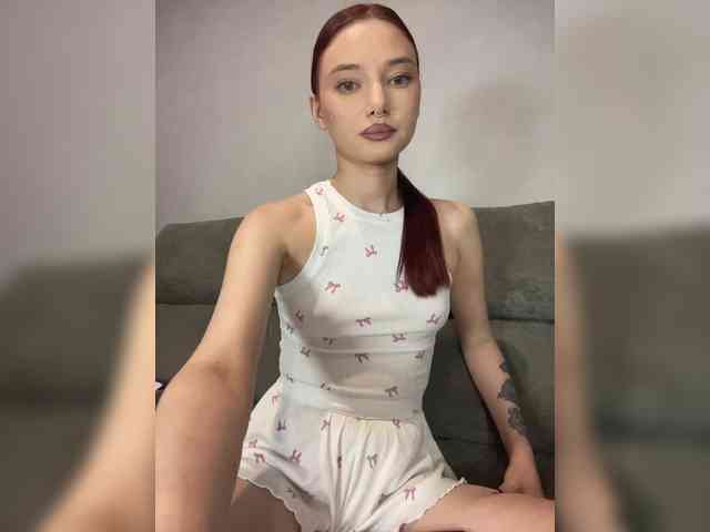 Model: ALice__FoXx