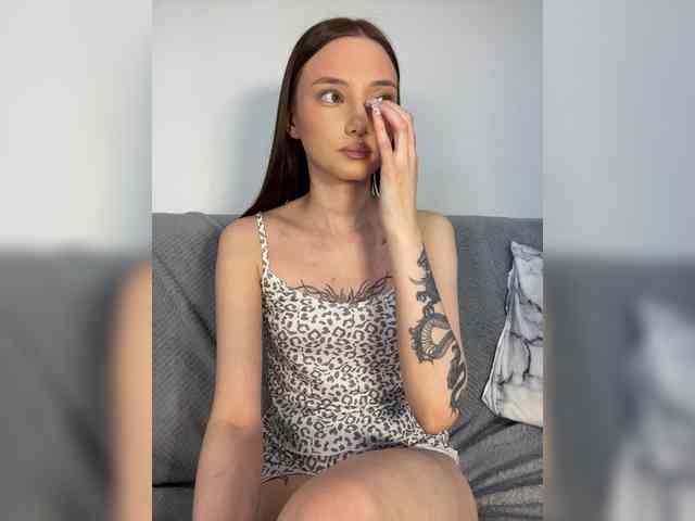 Model: ALice__FoXx