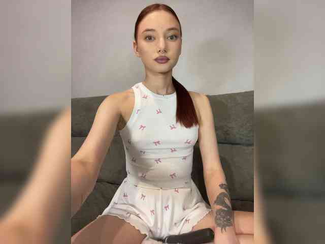 Model: ALice__FoXx