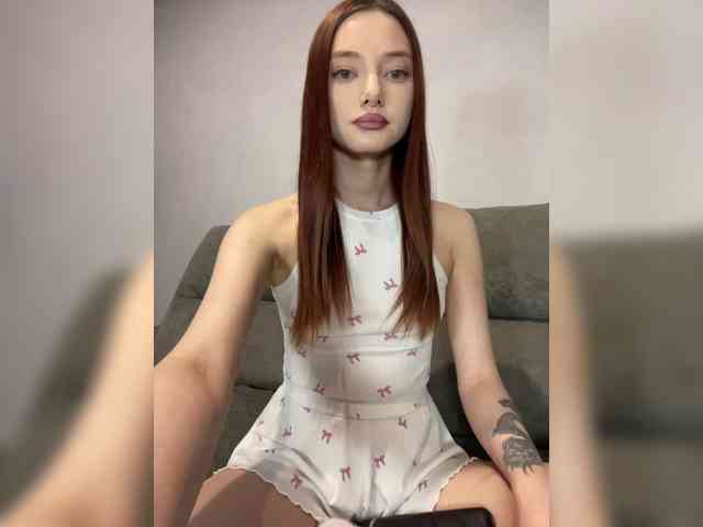 Model: ALice__FoXx