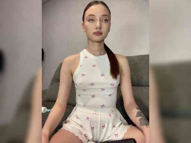 Model: ALice__FoXx