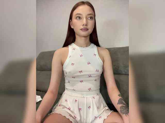 Model: ALice__FoXx