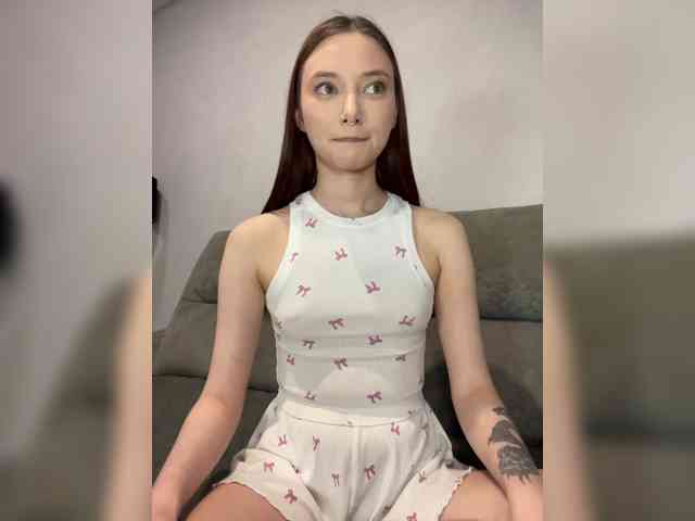Model: ALice__FoXx