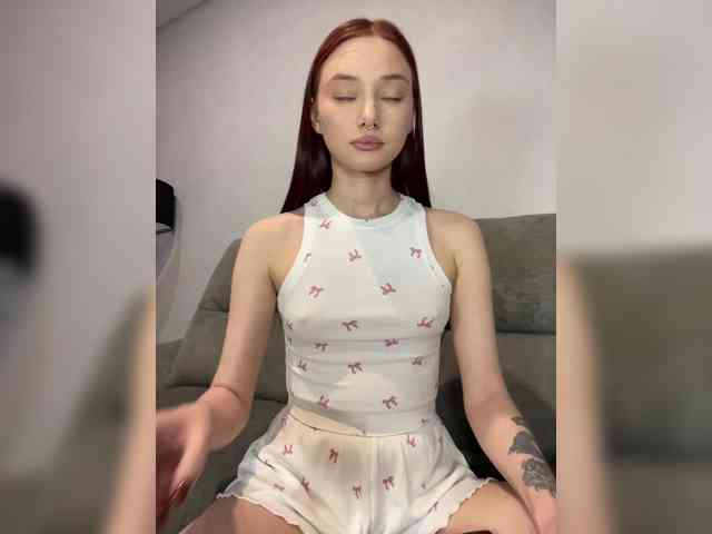 Model: ALice__FoXx