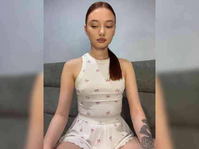 Model: ALice__FoXx