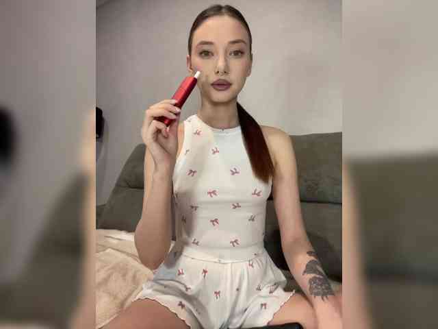 Modelo: ALice__FoXx