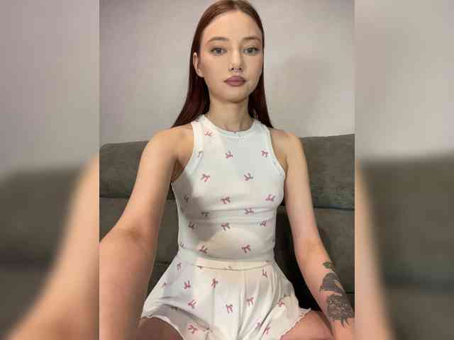 Model: ALice__FoXx