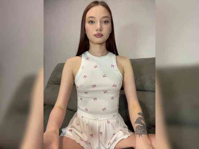 Model: ALice__FoXx