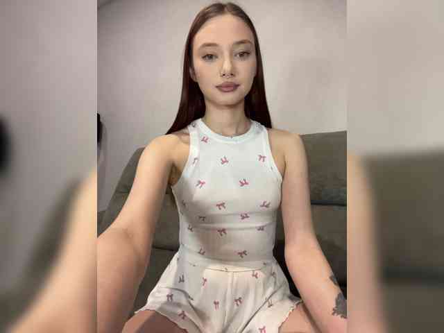 Model: ALice__FoXx