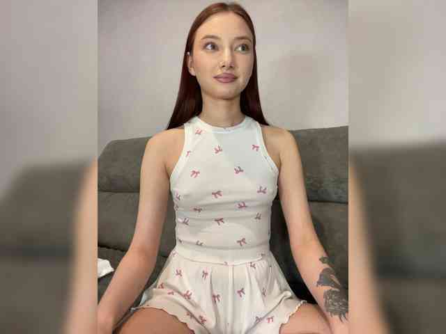 Model: ALice__FoXx