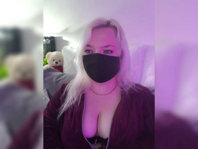 Alicekitty live cam on BongaCams