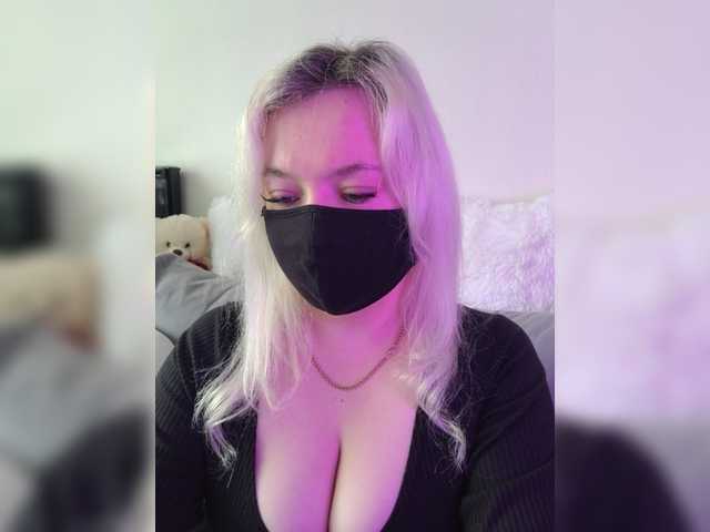 Alicekitty live cam on BongaCams