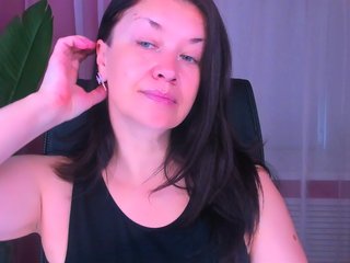 AnaMills Porn Show