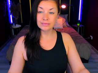 AnaMills Porn Show