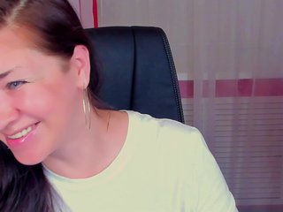 AnaMills Porn Show