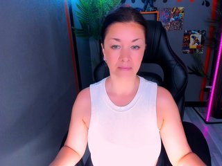 AnaMills Porn Show