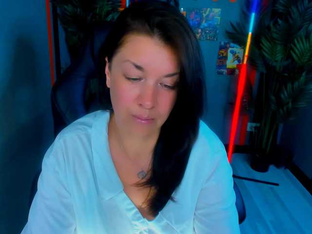 AnaMills live cam on BongaCams