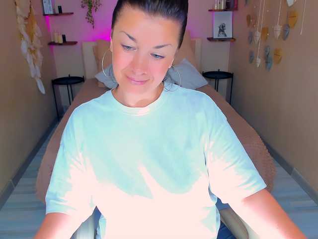 AnaMills live cam on BongaCams