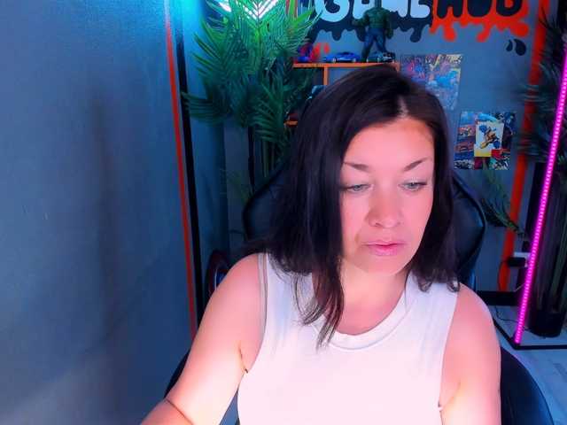 AnaMills live cam on BongaCams