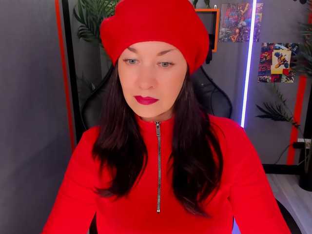 AnaMills live cam preview