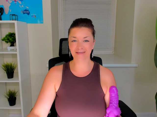 AnaMills live webcam show