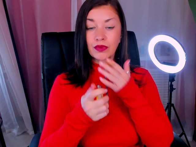 AnaMills live cam on BongaCams