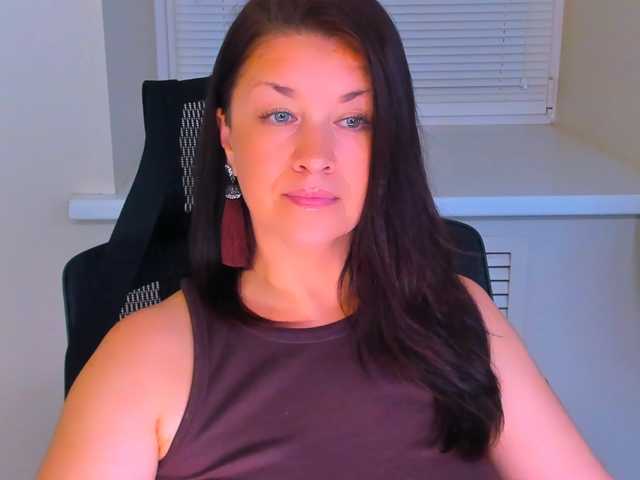 AnaMills live cam on BongaCams