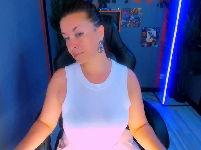 AnaMills live cam on BongaCams