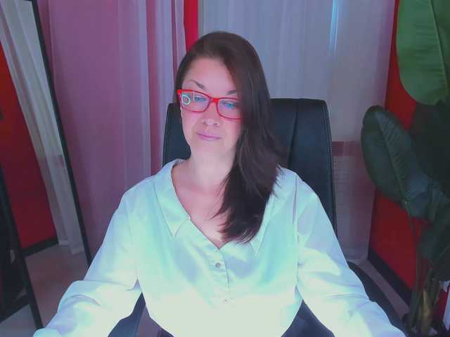 AnaMills live cam on BongaCams