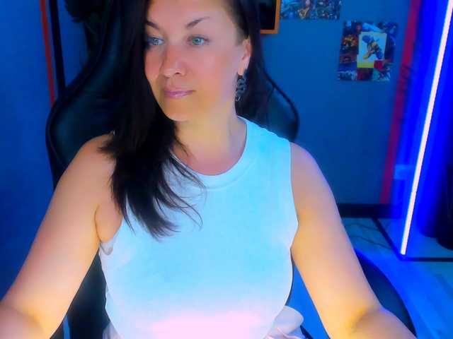 AnaMills live cam on BongaCams