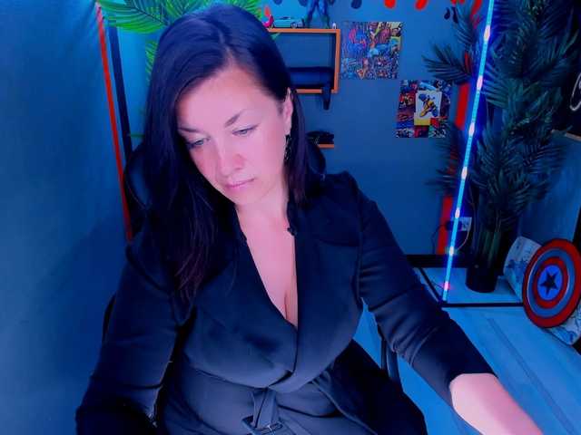 AnaMills live cam on BongaCams