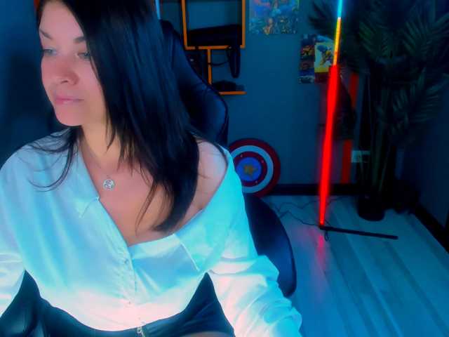 AnaMills live cam on BongaCams