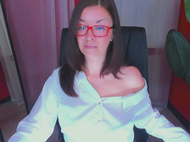 AnaMills live cam on BongaCams