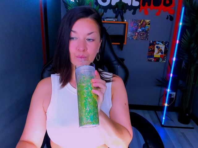 AnaMills live cam on BongaCams