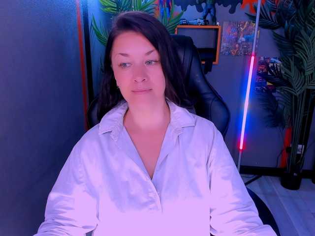 AnaMills live cam preview