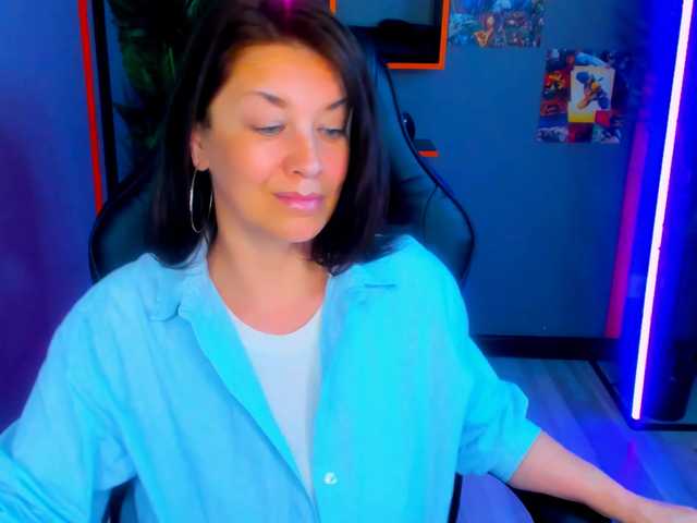 AnaMills live cam on BongaCams