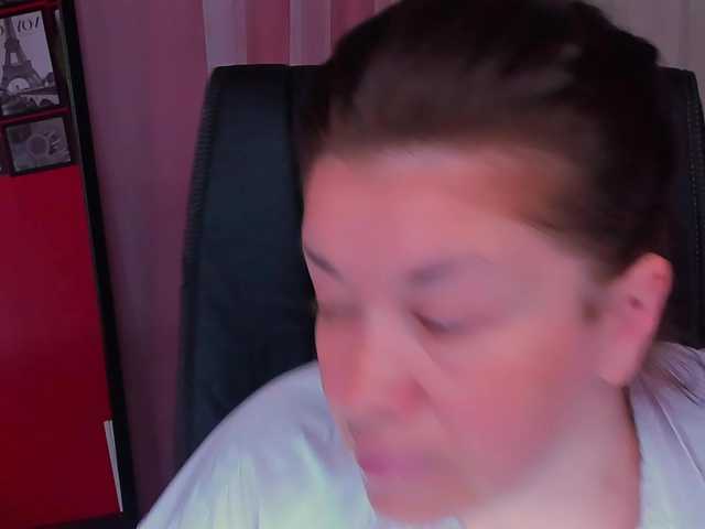 AnaMills live cam on BongaCams