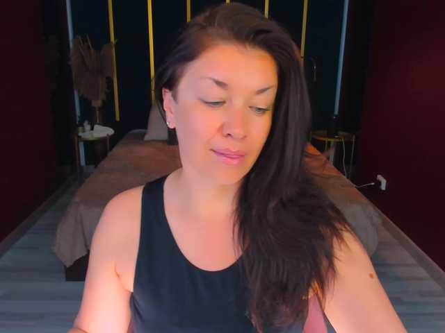 AnaMills live cam on BongaCams